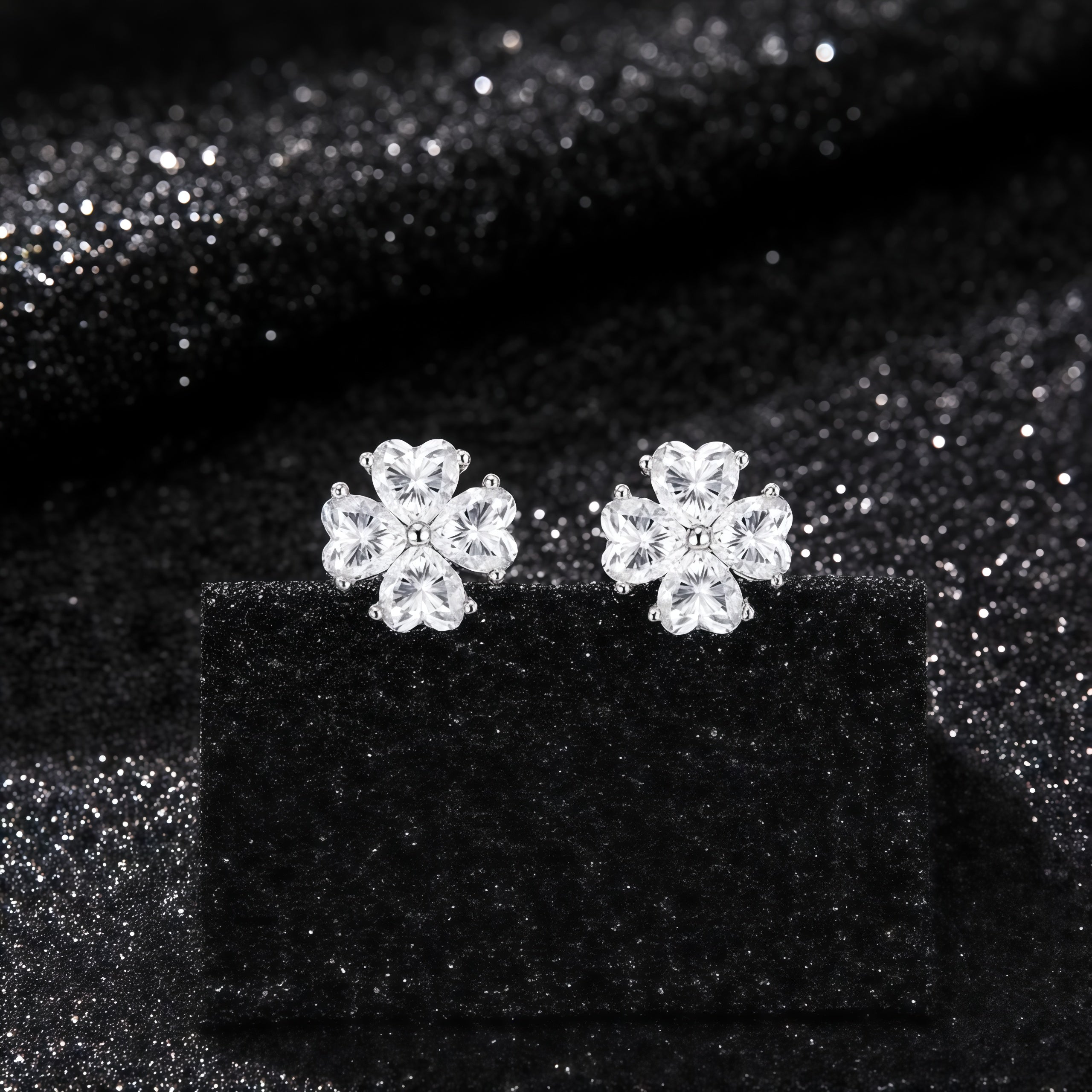 925 Sterling Silver Inlaid Moissanite Clover Stud Earrings