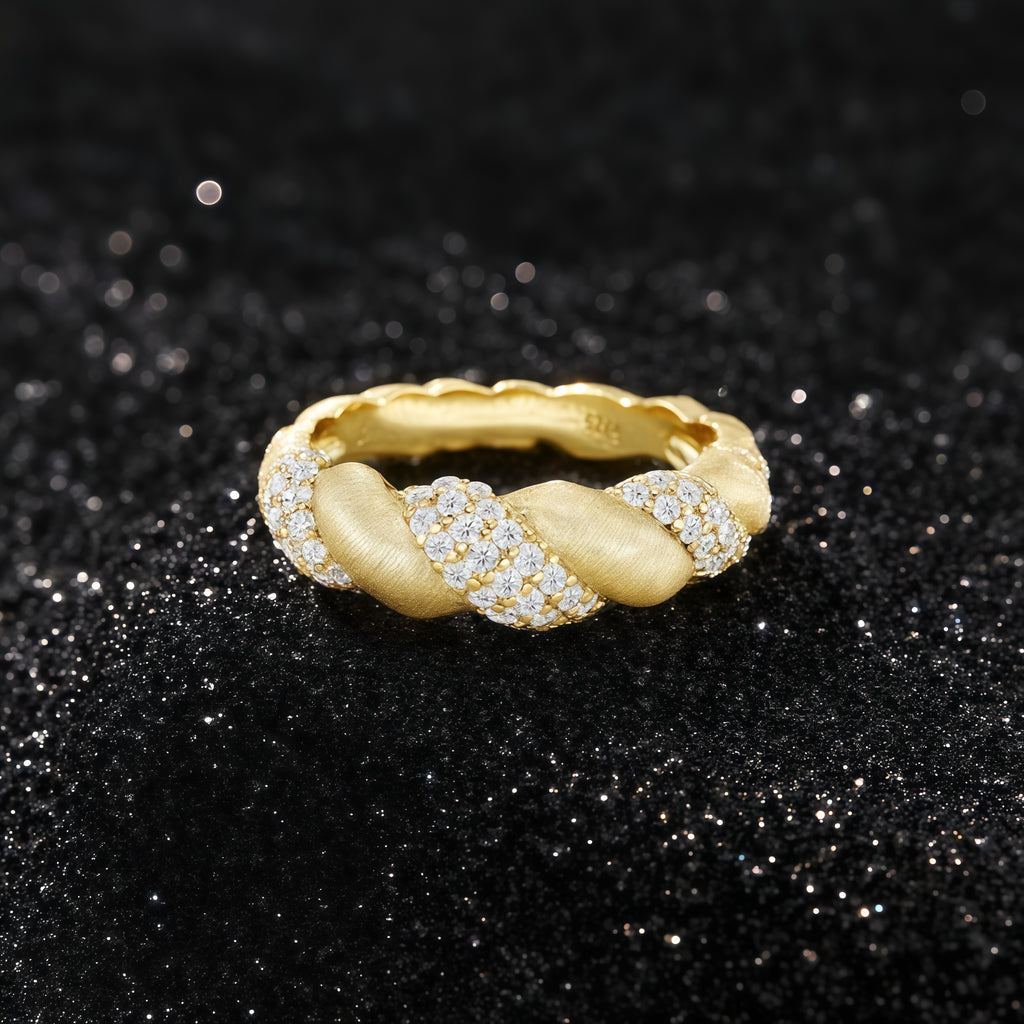 925 Sterling Silver Gold - Plated Ring Inlaid with Moissanite in Flower Vine Design for Women