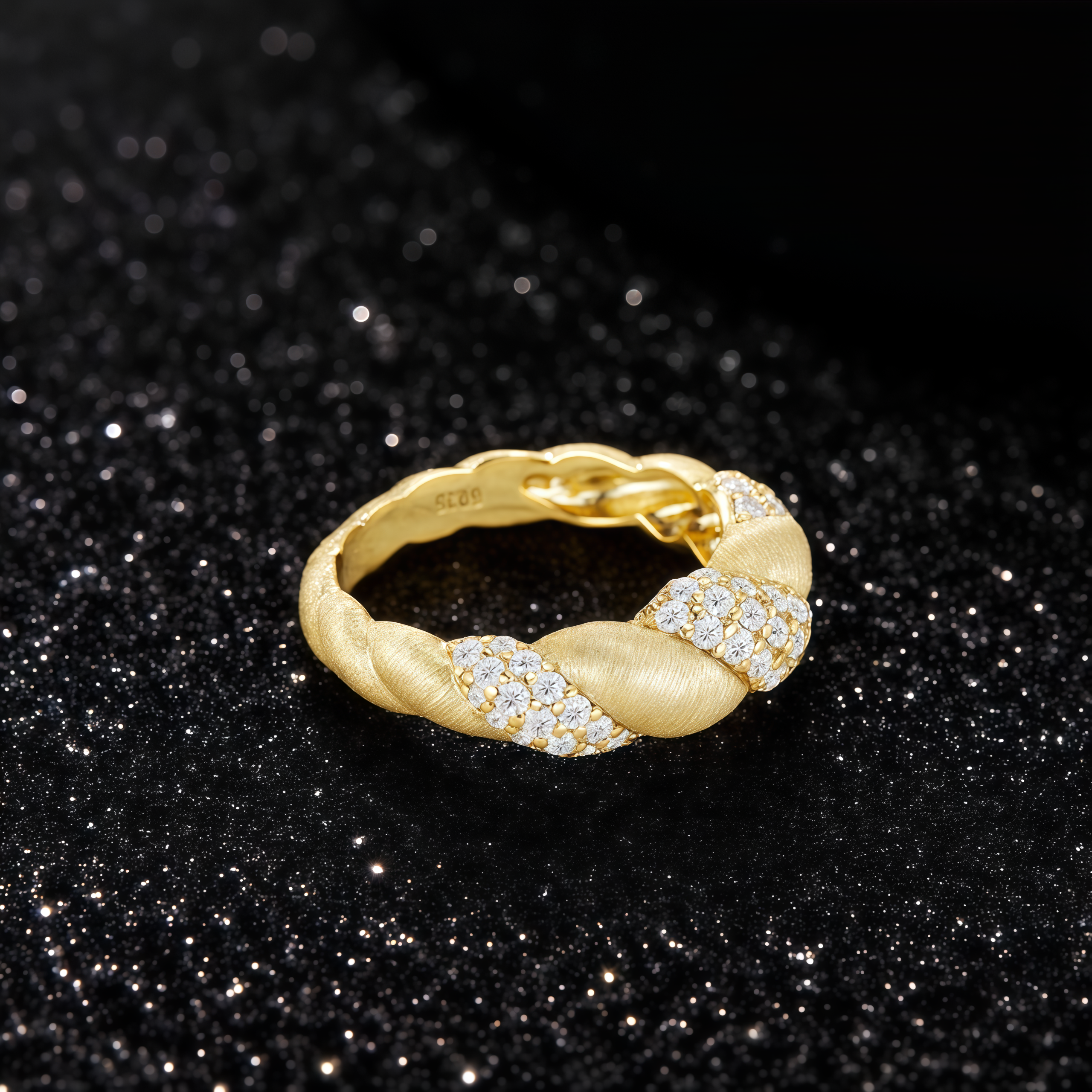 925 Sterling Silver Gold - Plated Ring Inlaid with Moissanite in Flower Vine Design for Women