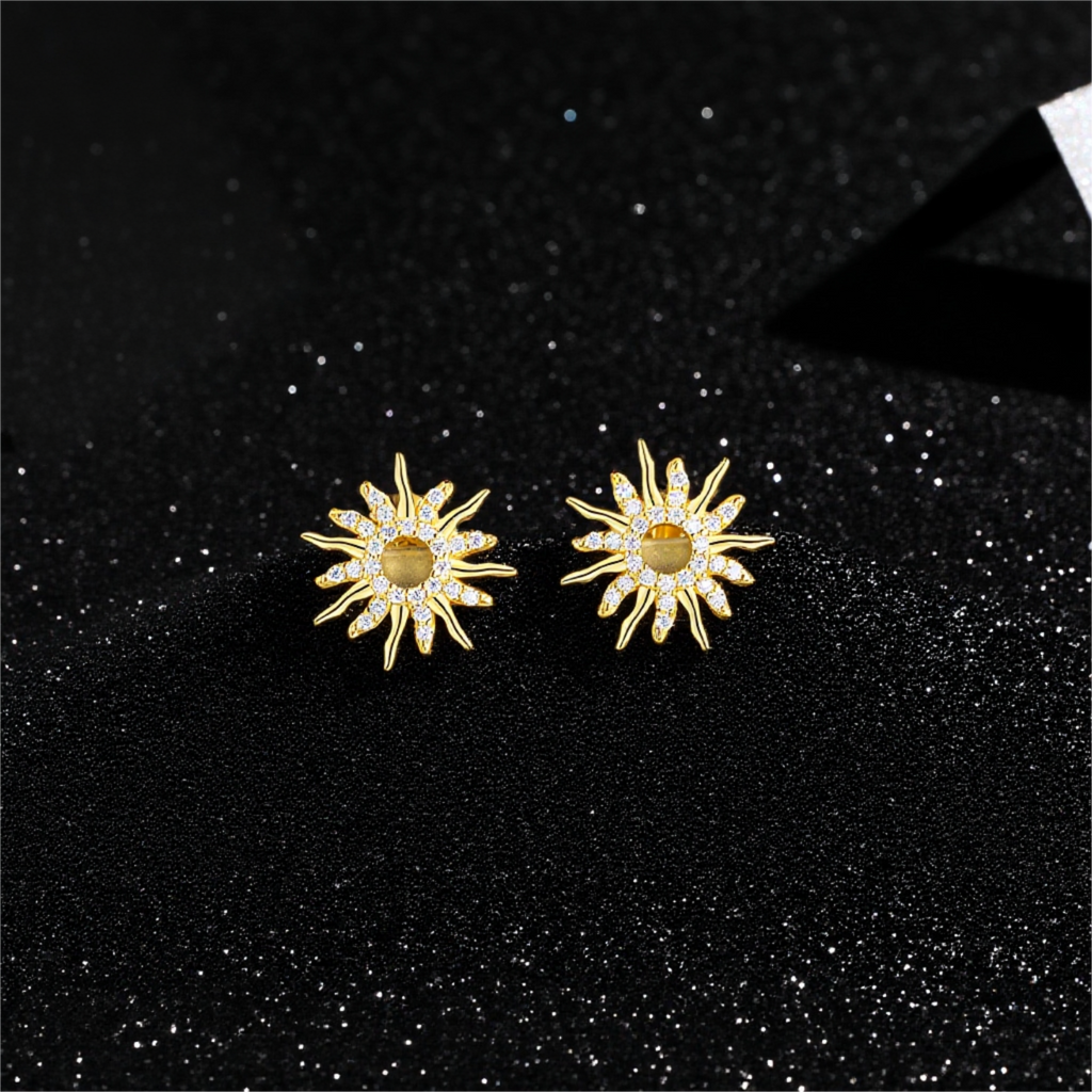 925 Sterling Silver Gold - Plated Earrings Inlaid with Moissanite in Sunflower Design